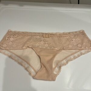 Chantelle women’s underwear size L